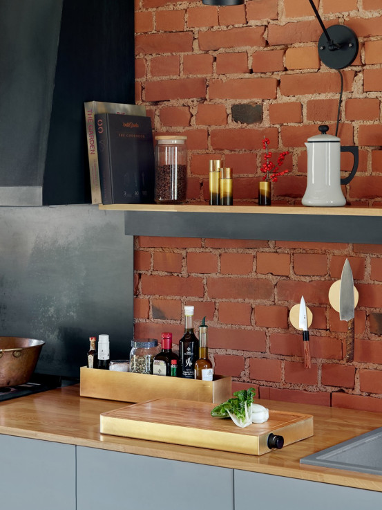 Kitchen organizer / brass
