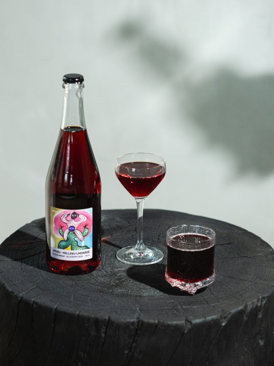 Upeņu - melleņu limonāde