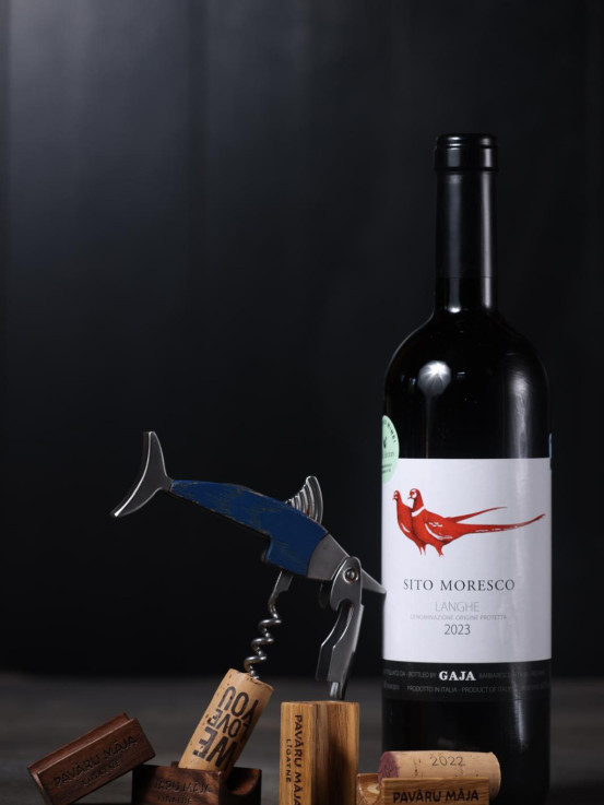 Wine cork holder